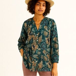 Floral‎ Button-Up Tunic